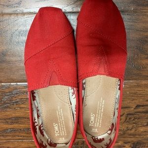 Red Toms